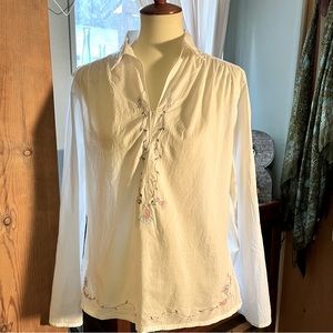 Caslon embroidered boho blouse size L
